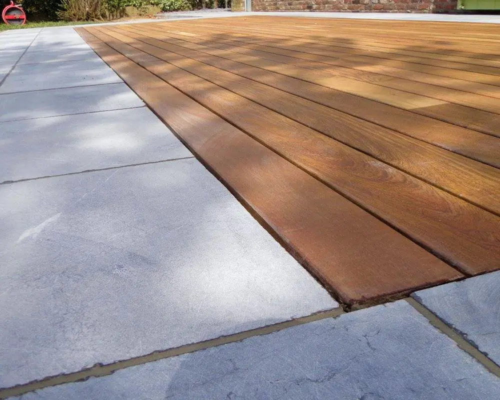 Une terrasse chaleureuse en bois