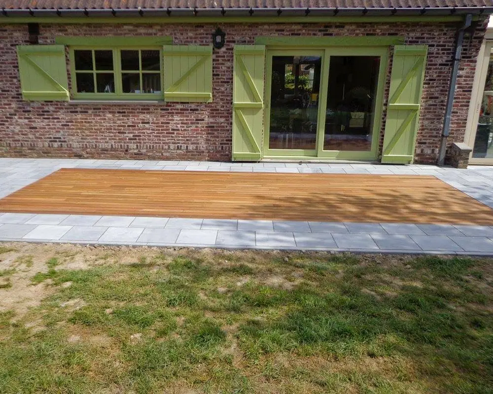 Terrasse, mélange bois et pierre